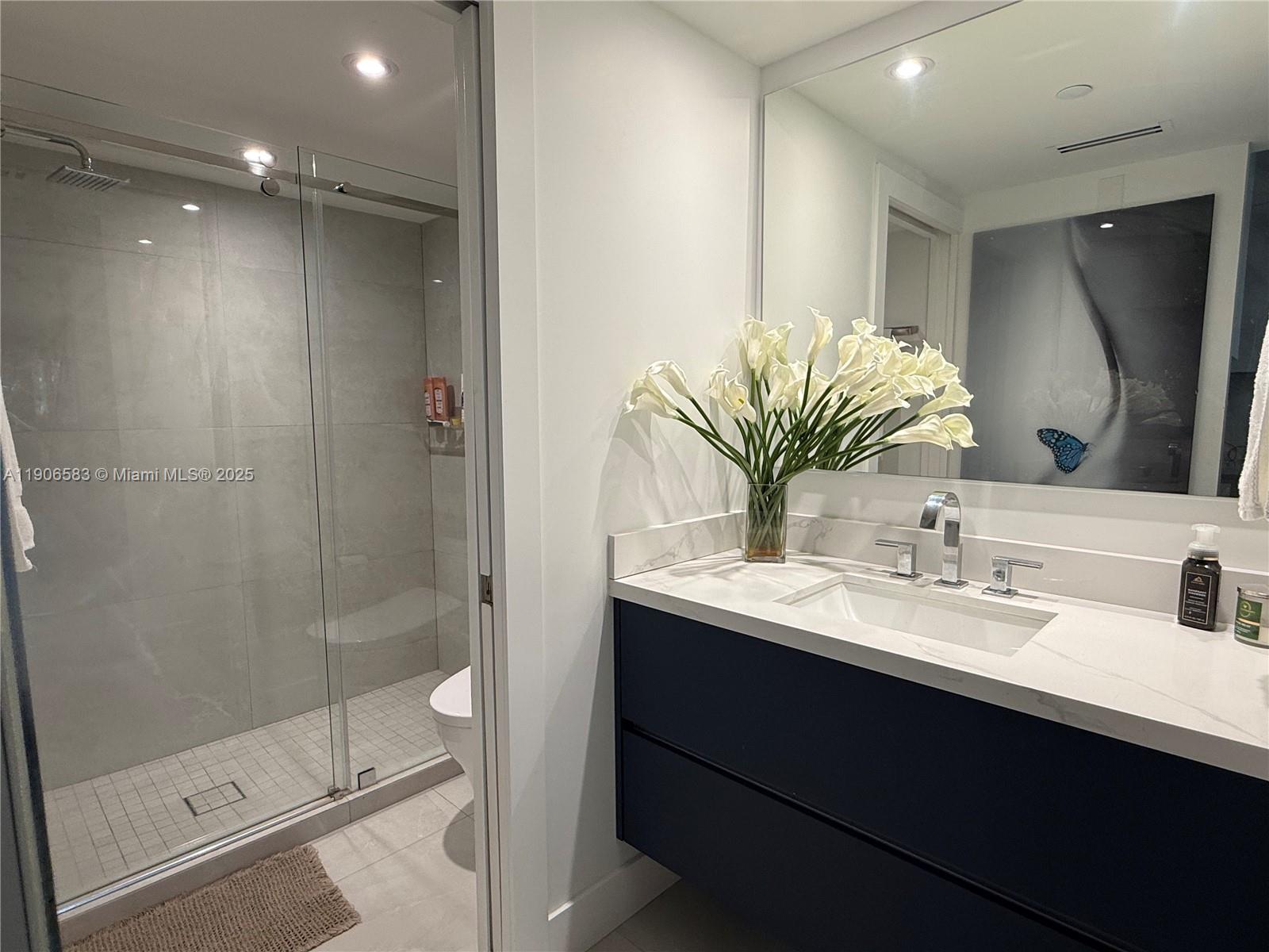 CASA DEL MAR CONDO - Residential Lease