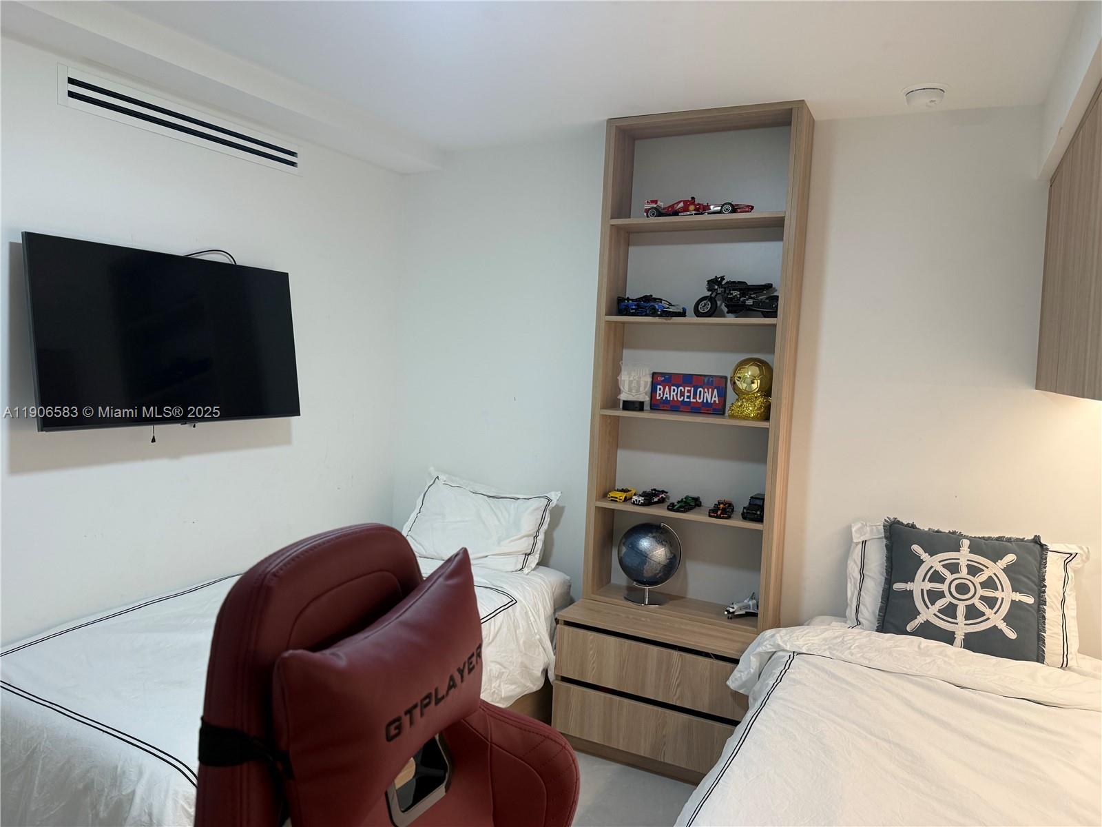 CASA DEL MAR CONDO - Residential Lease