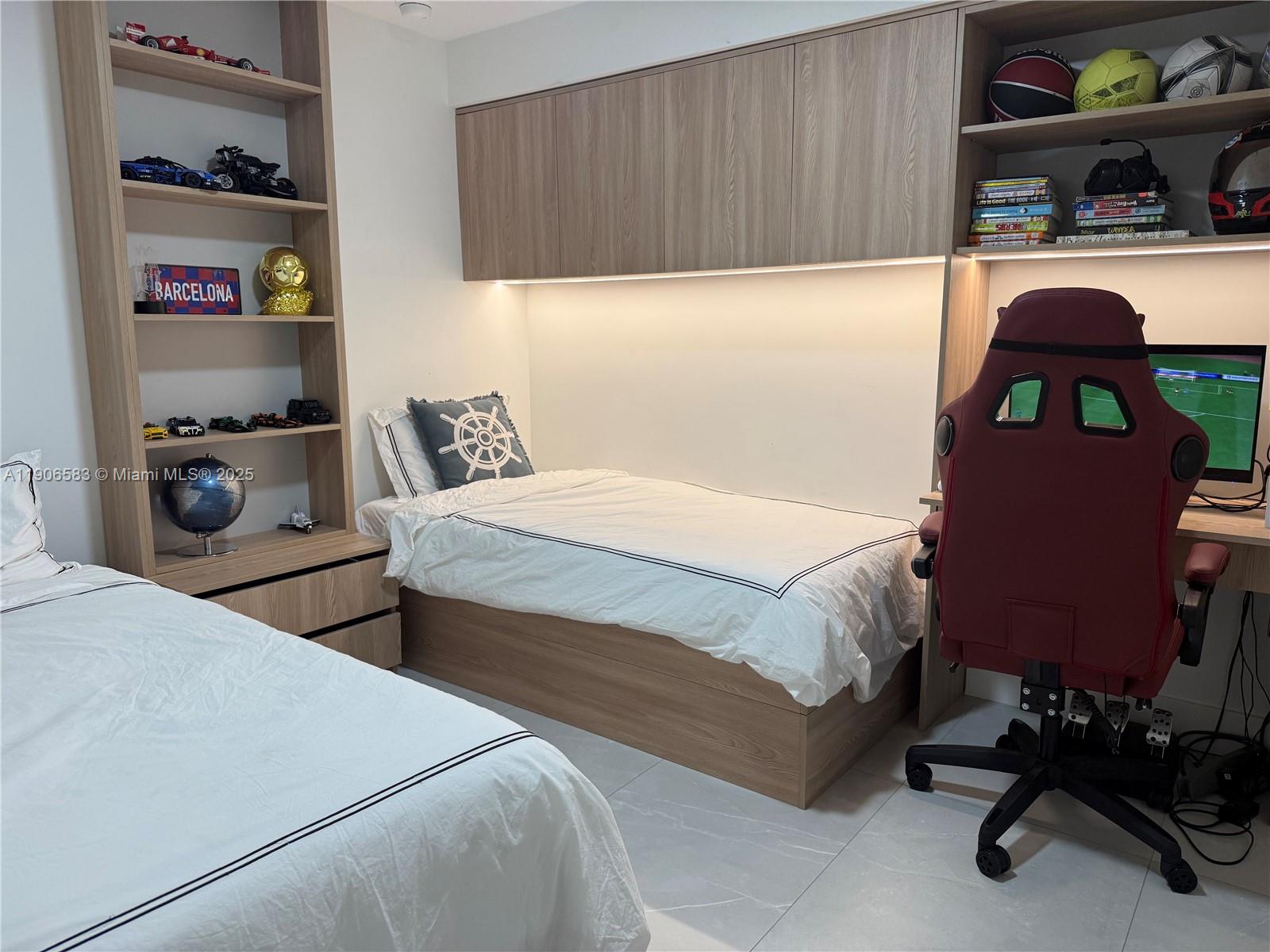 CASA DEL MAR CONDO - Residential Lease