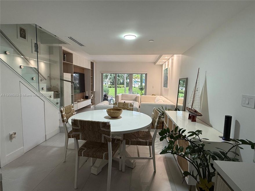 Live an unforgettable 3-month vacation in Key Biscayne, Miami’s most exclusive island. This stunning 2-bedroom, 2-bathroom remodeled townhouse at Casa del Mar offers direct access to the beach and breathtaking ocean views. Enjoy a luxury all-inclusive stay with hotel-style service, a champagne welcome, and sunrises that feel like paradise. The townhouse features bright and elegant spaces, a modern kitchen, designer finishes, and a spacious terrace perfect for morning coffee or sunset moments. Located just minutes from Brickell and Coconut Grove, it’s the perfect balance between work and relaxation. Fully furnished and ready to move in — just bring your suitcase and start enjoying the Miami lifestyle. Available from December 2025, minimum 3-month stay.