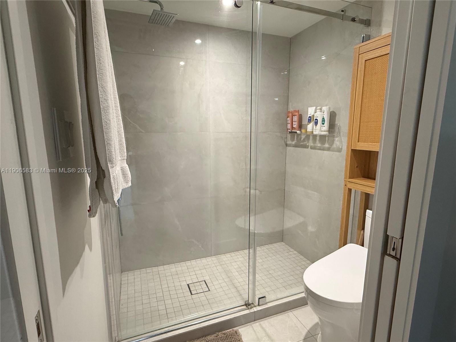 CASA DEL MAR CONDO - Residential Lease