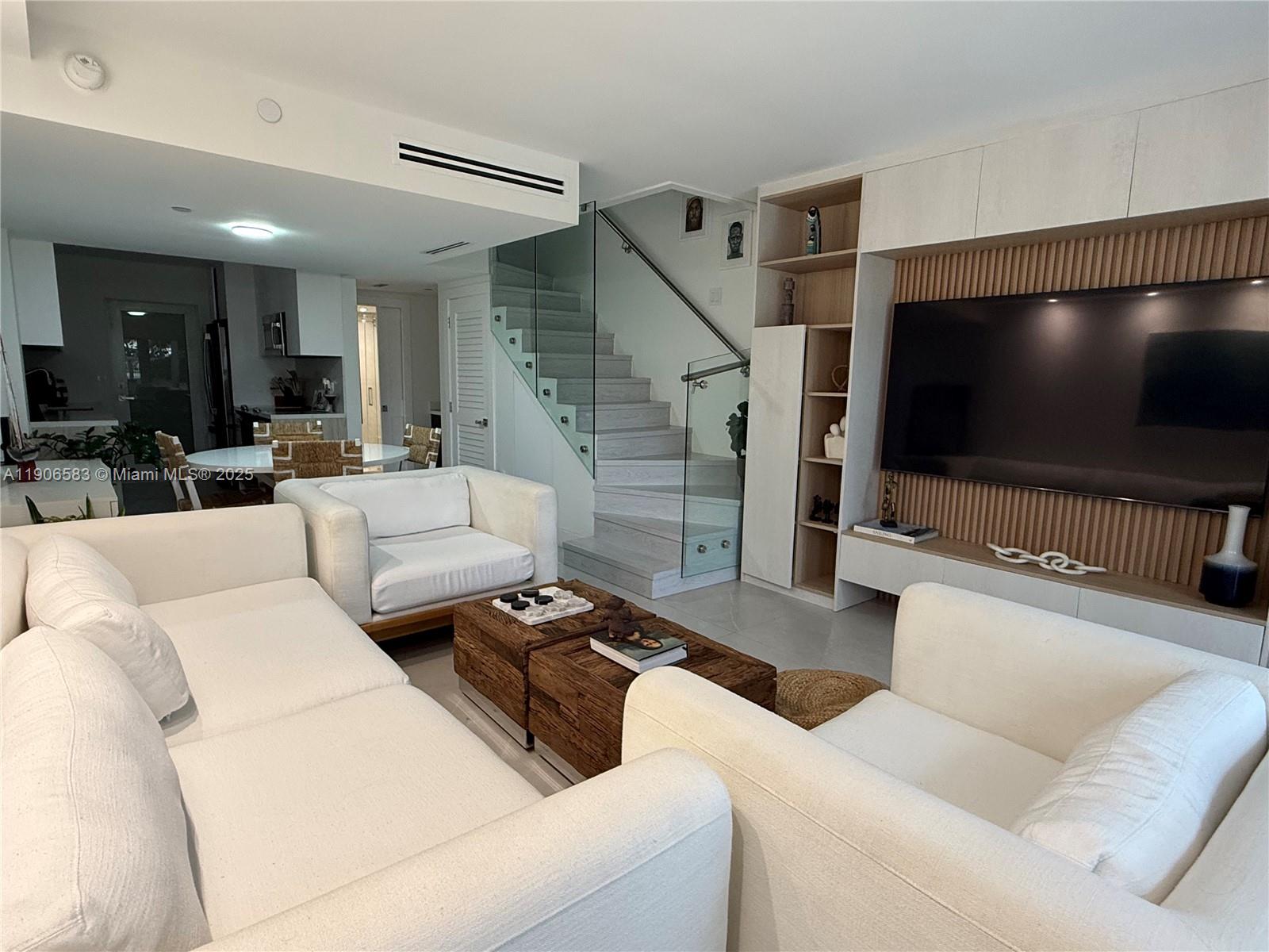 CASA DEL MAR CONDO - Residential Lease