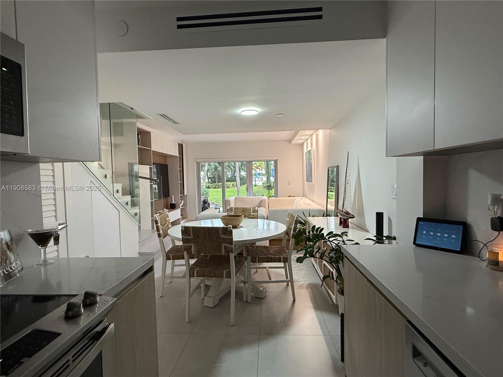 CASA DEL MAR CONDO - Residential Lease