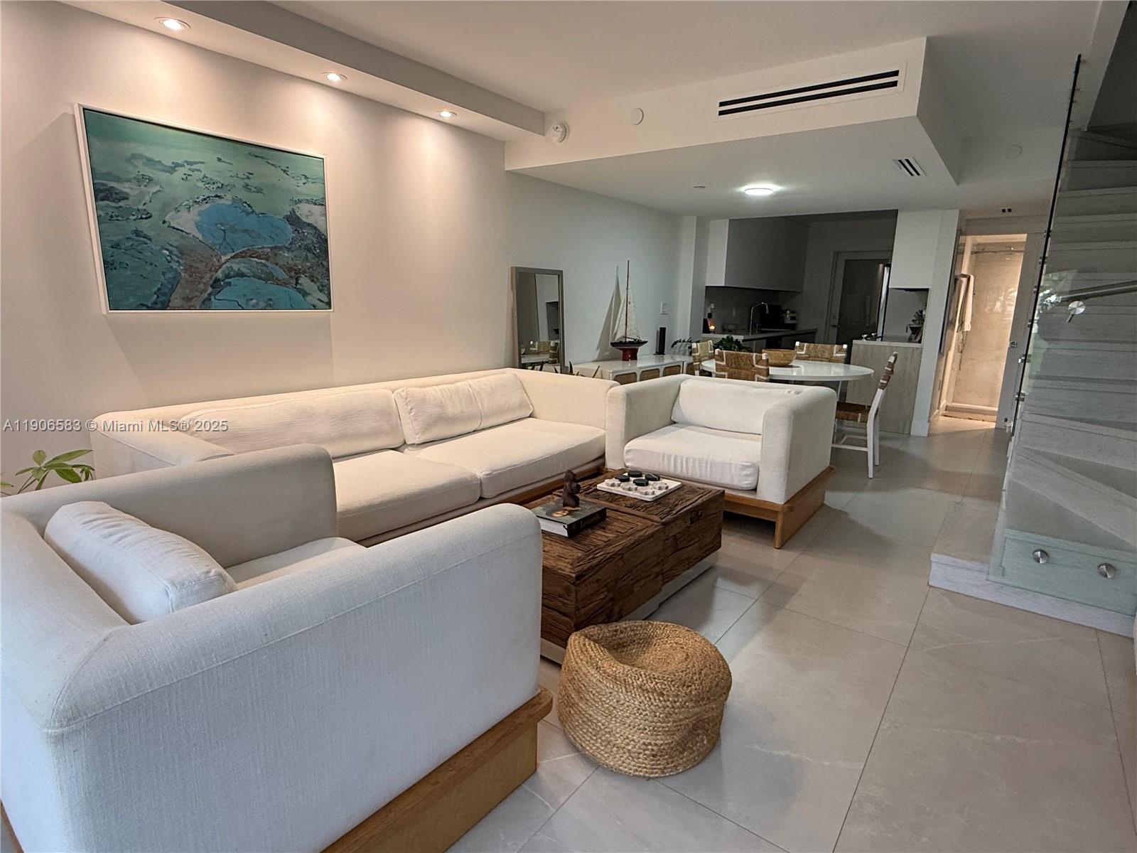 CASA DEL MAR CONDO - Residential Lease