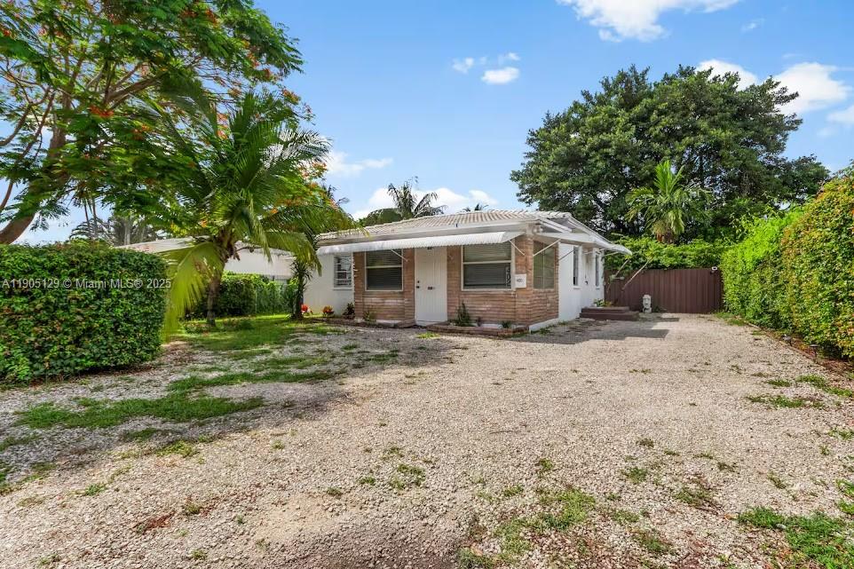 SHORES ESTATES - Residential