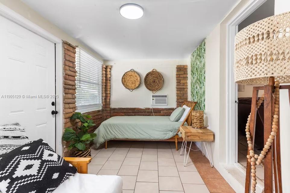 SHORES ESTATES - Residential