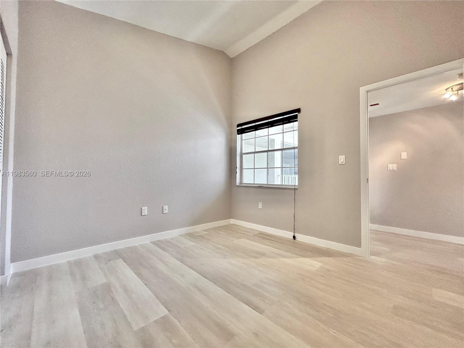 LAKEVIEW CLUB CONDO - Residential Lease