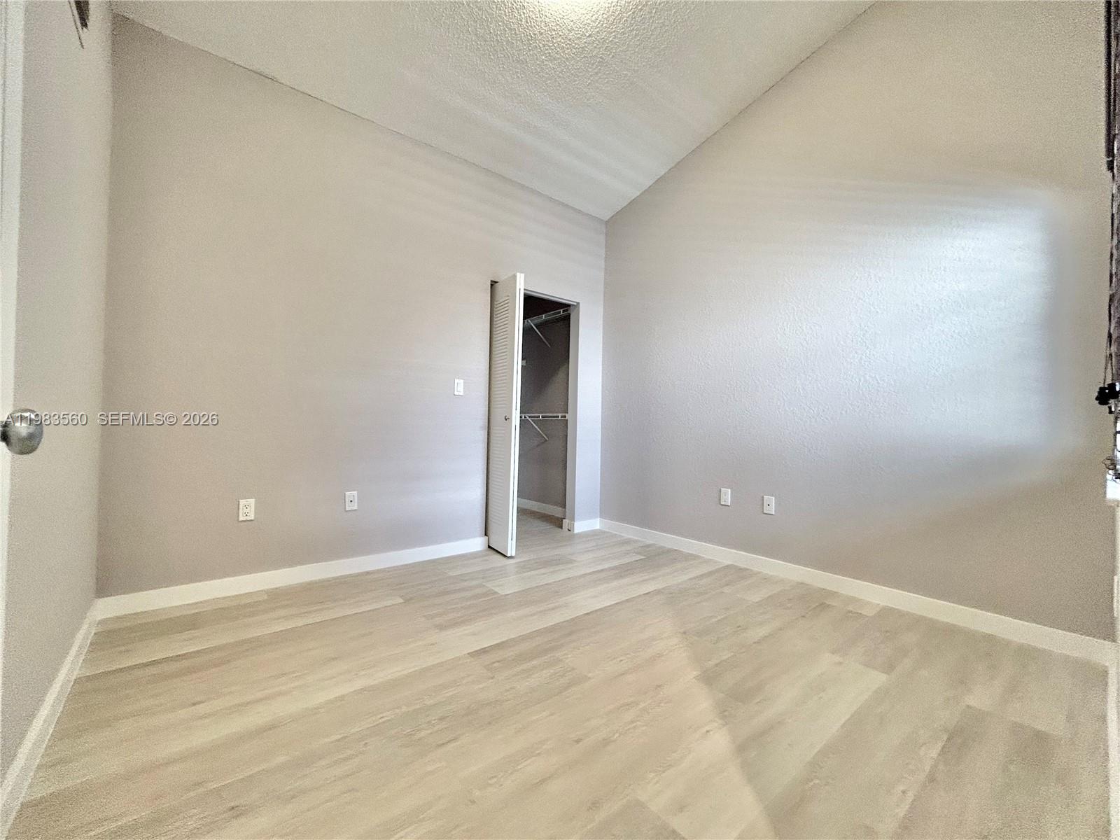 LAKEVIEW CLUB CONDO - Residential Lease