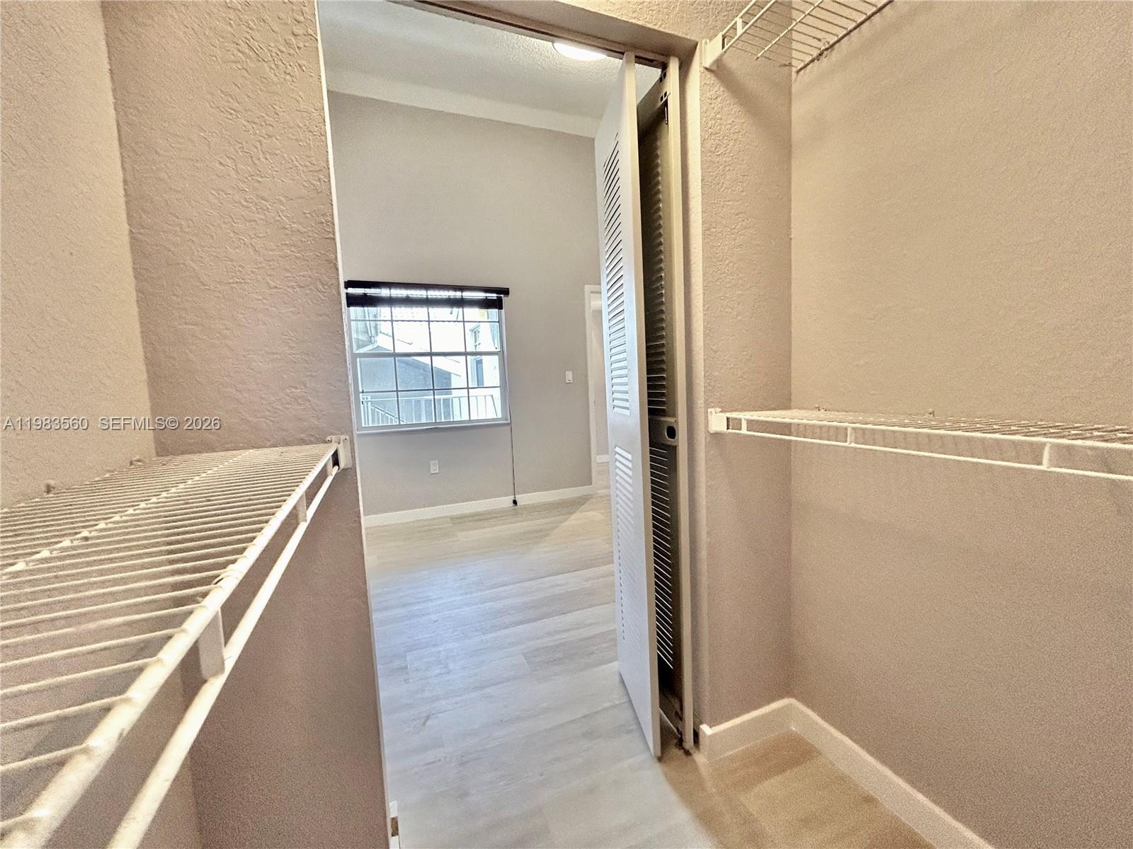 LAKEVIEW CLUB CONDO - Residential Lease