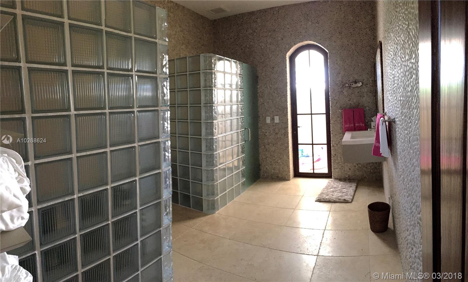 Redland Multi Folio 25 AC - Residential