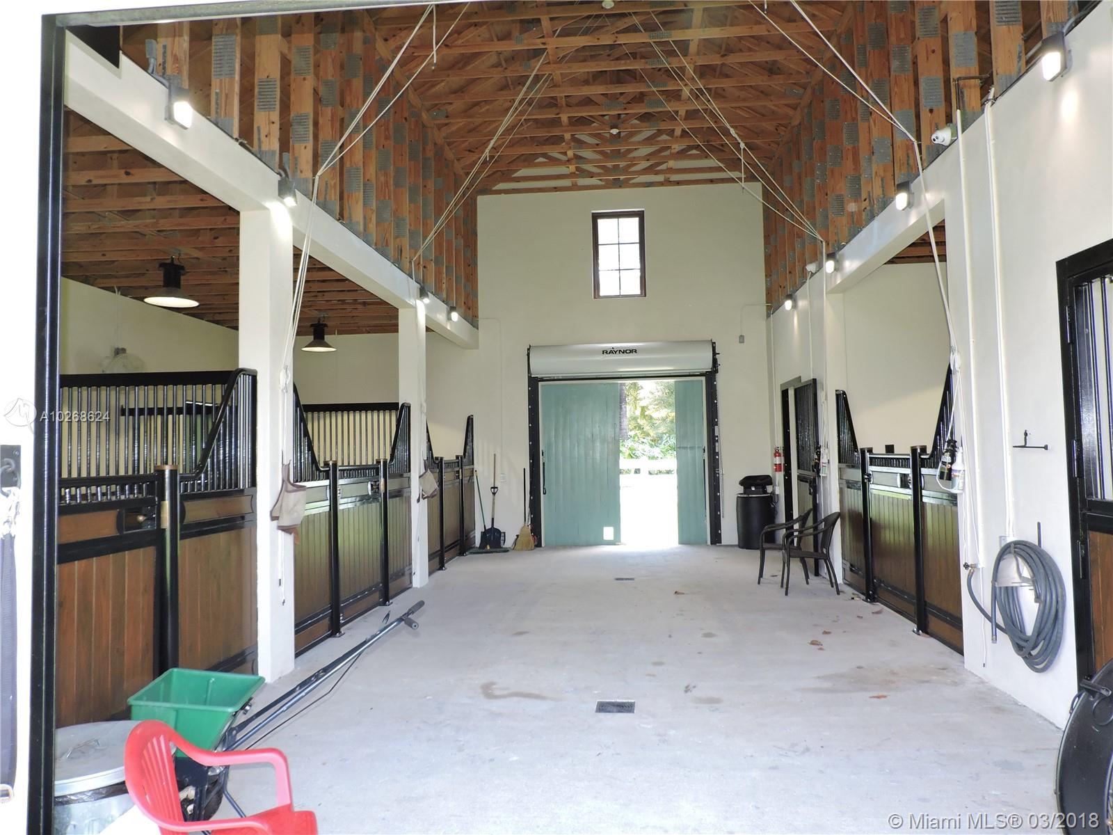 Redland Multi Folio 25 AC - Residential