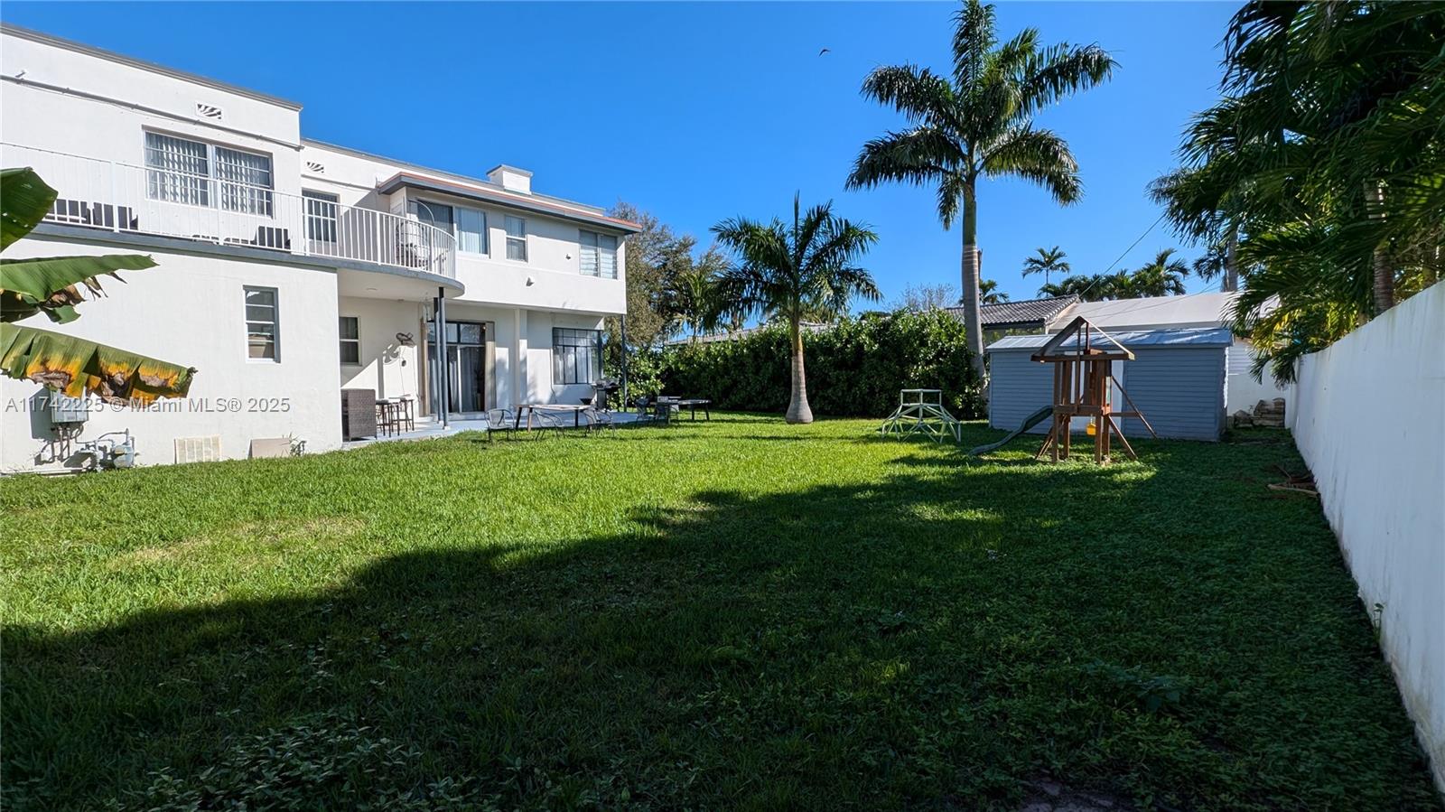 1442 Polk St 1, Hollywood, Broward County, Florida - 4 Bedrooms  
5 Bathrooms - 