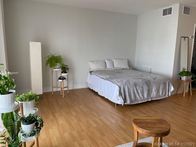 Island Place At North Bay - Residential Lease