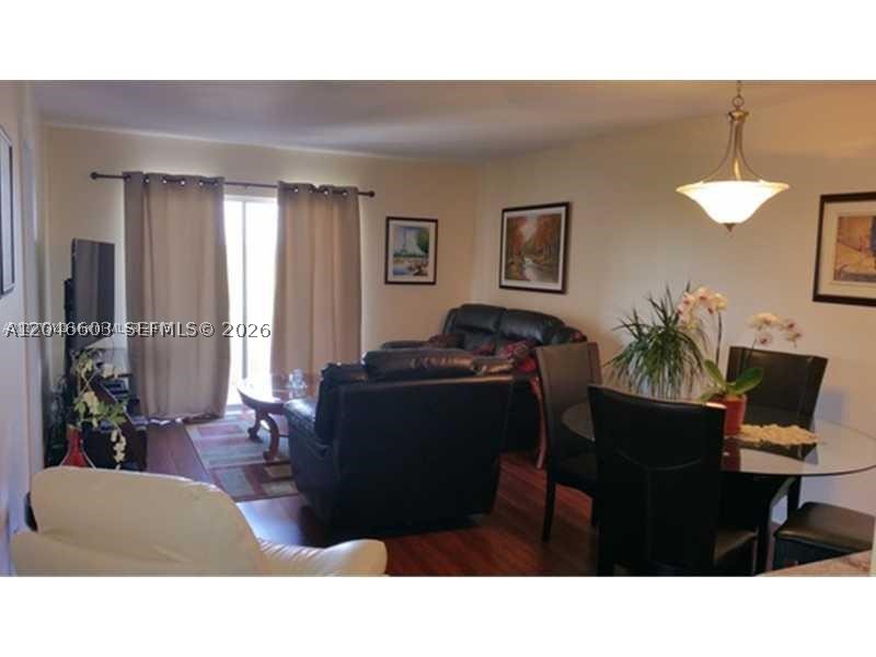 900 NE 18th Ave 505