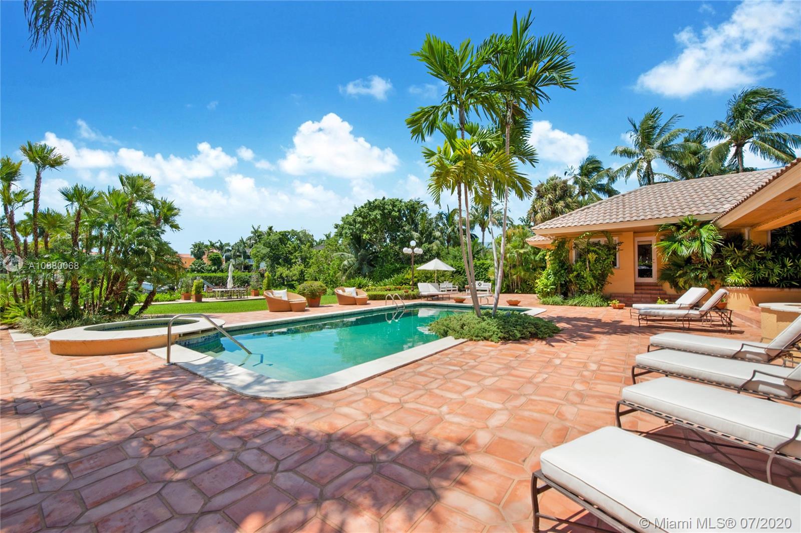 COCOPLUM SEC 1 - Residential