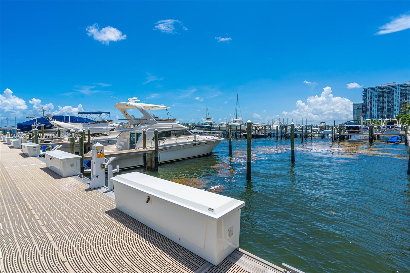 BRICKELL PLACE PHASE II C - Residential