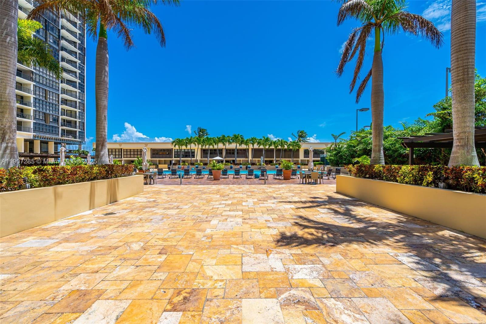 BRICKELL PLACE PHASE II C - Residential