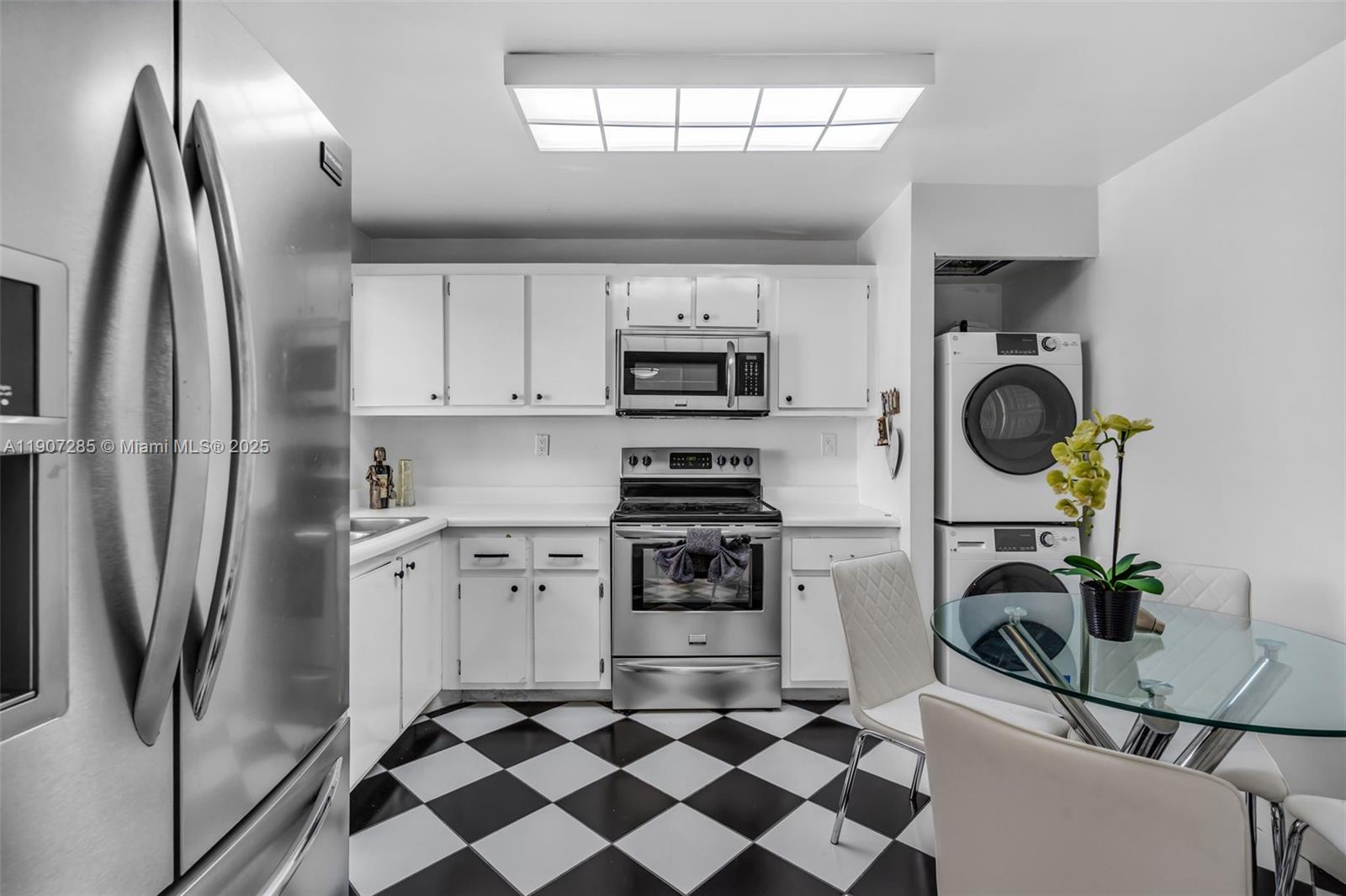 BRICKELL PLACE PHASE II C - Residential