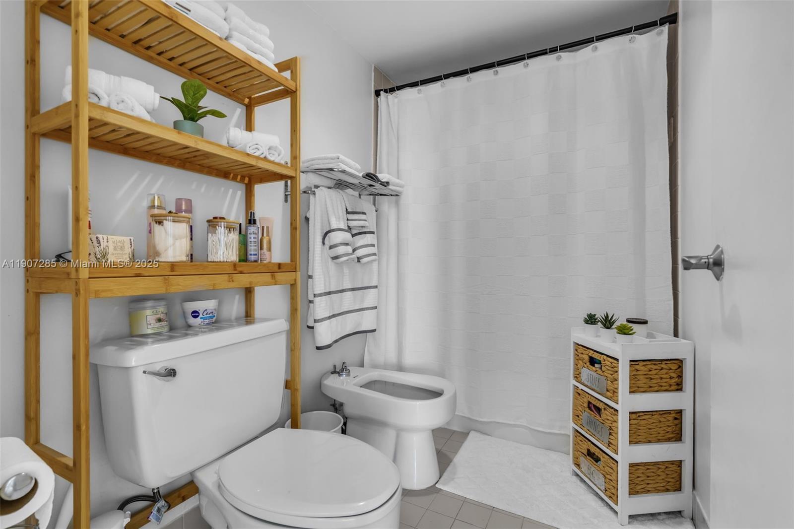 BRICKELL PLACE PHASE II C - Residential