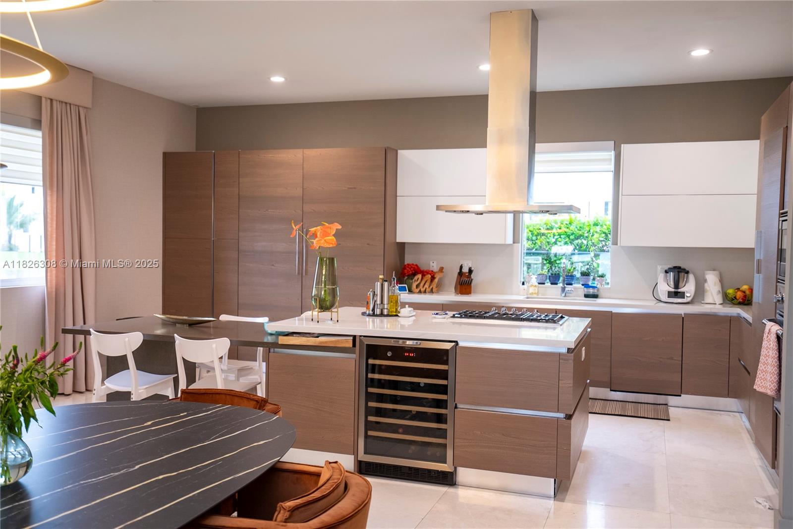 DORAL COMMONS RESIDENTIAL - Residential