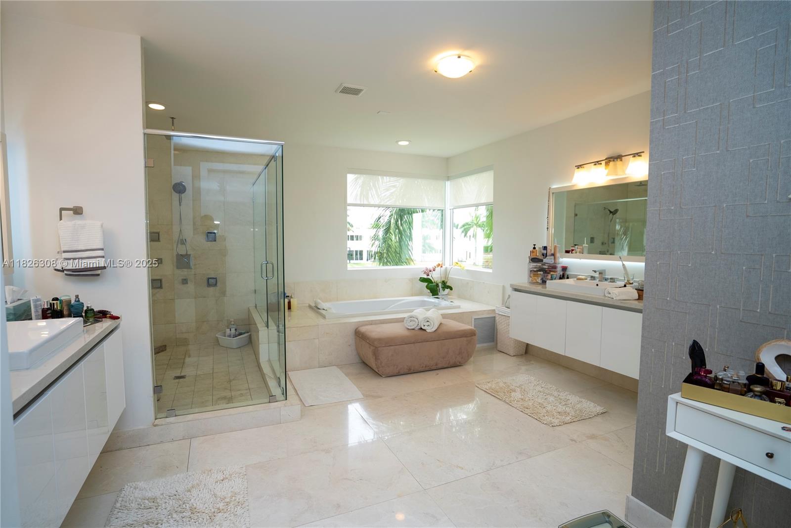 DORAL COMMONS RESIDENTIAL - Residential