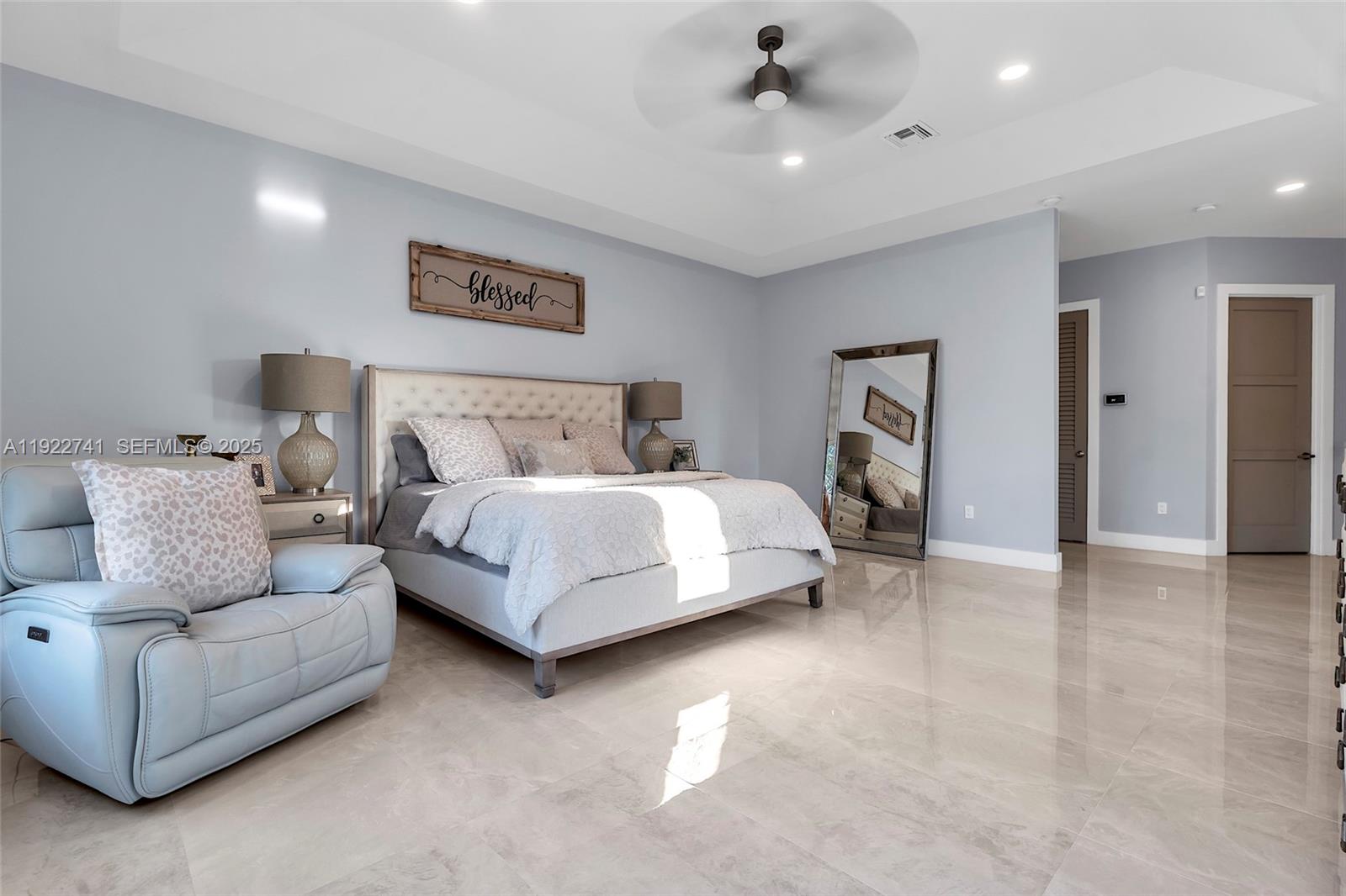 SILVER PALM CITY - Residential