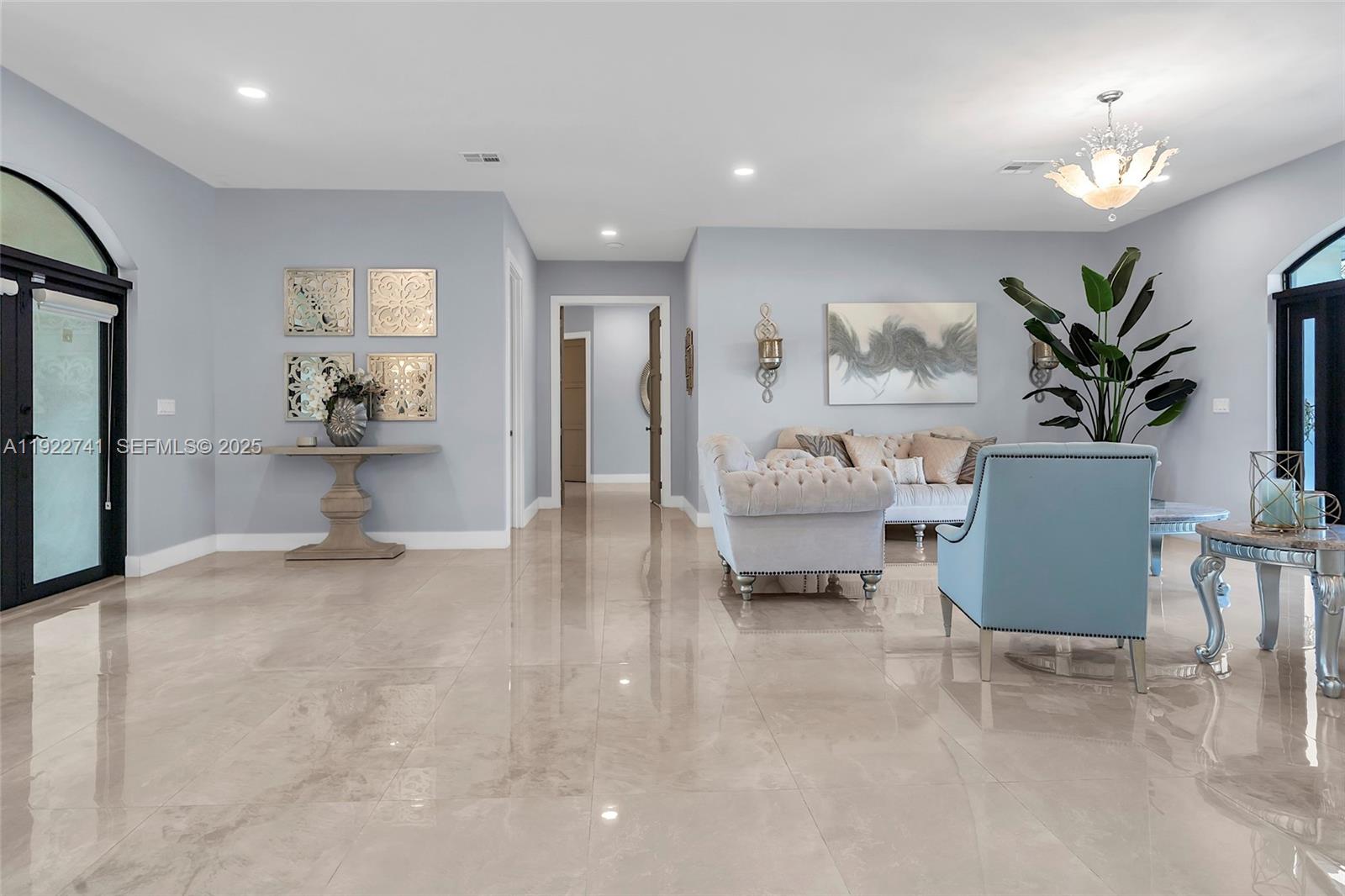 SILVER PALM CITY - Residential