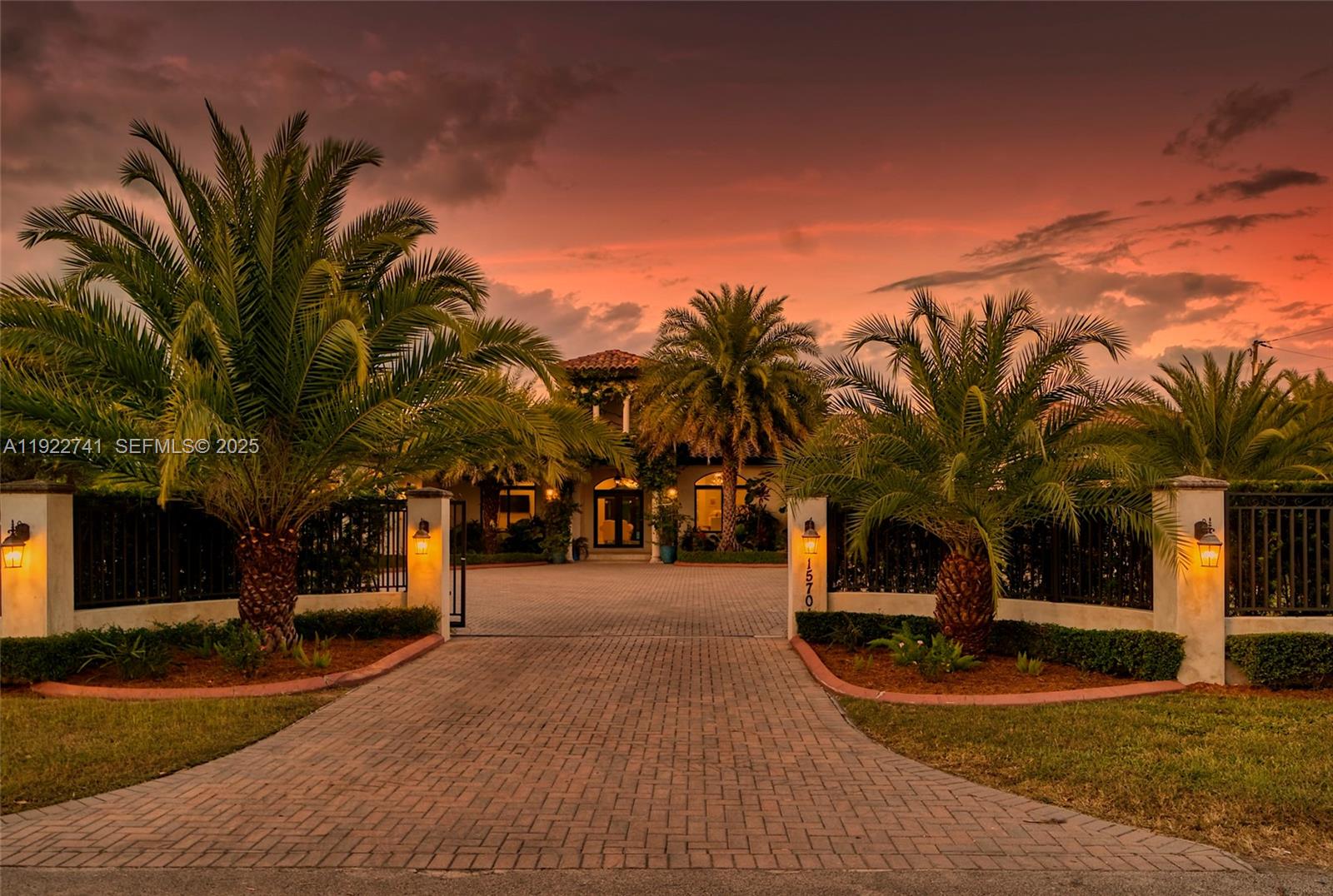 SILVER PALM CITY - Residential