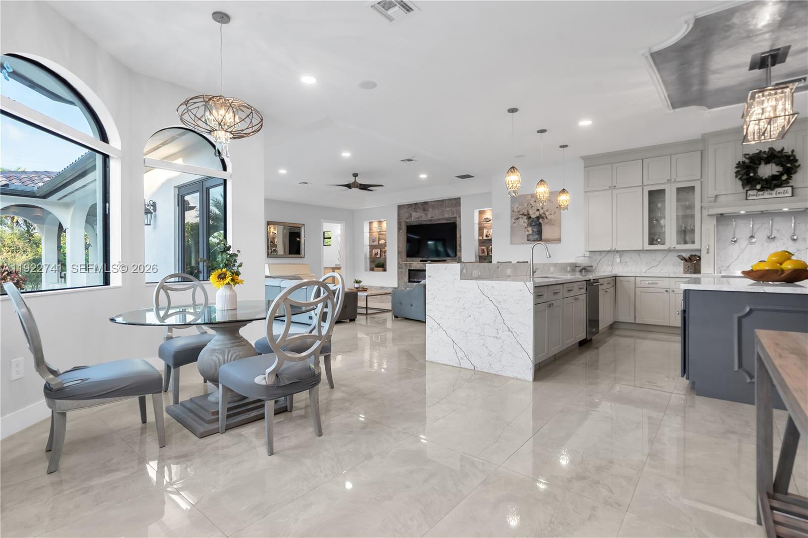 SILVER PALM CITY - Residential