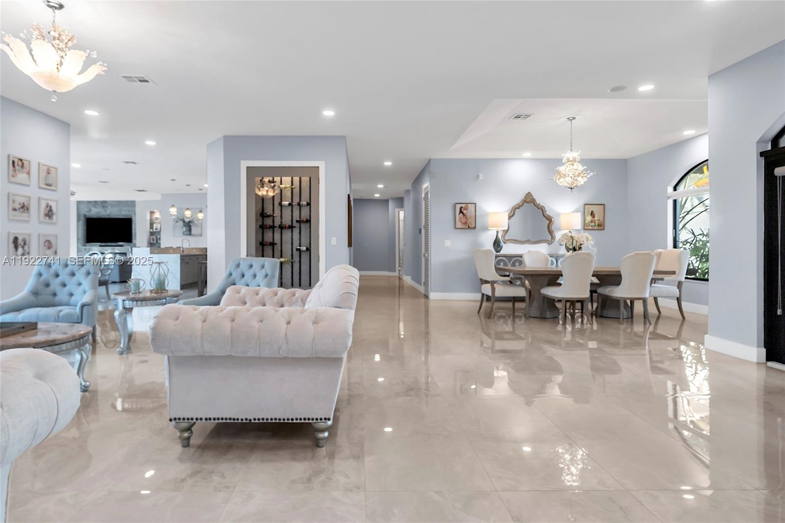 SILVER PALM CITY - Residential