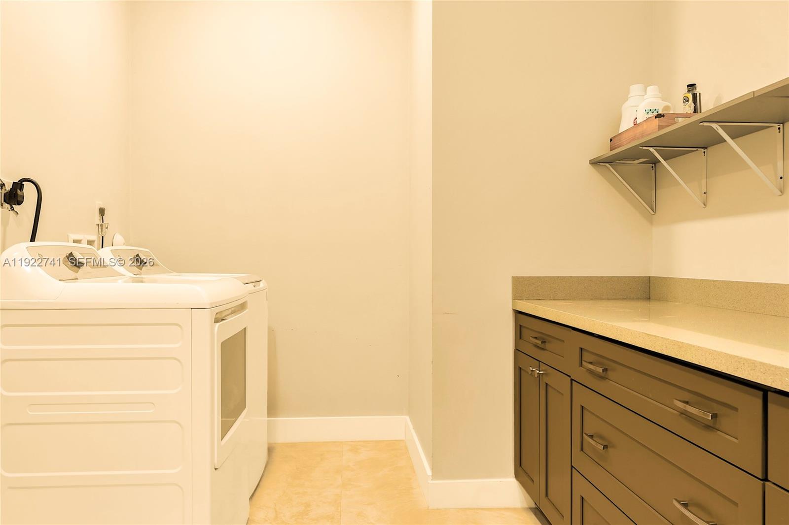 SILVER PALM CITY - Residential