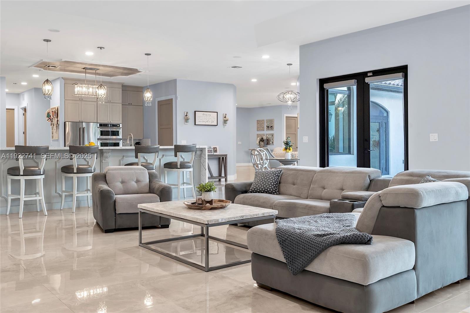 SILVER PALM CITY - Residential