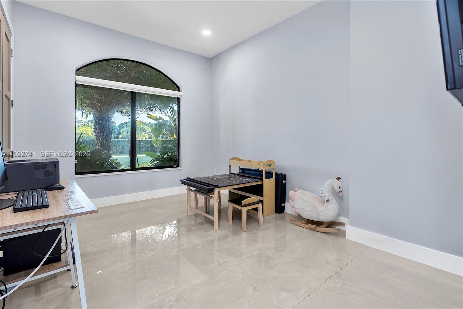 SILVER PALM CITY - Residential