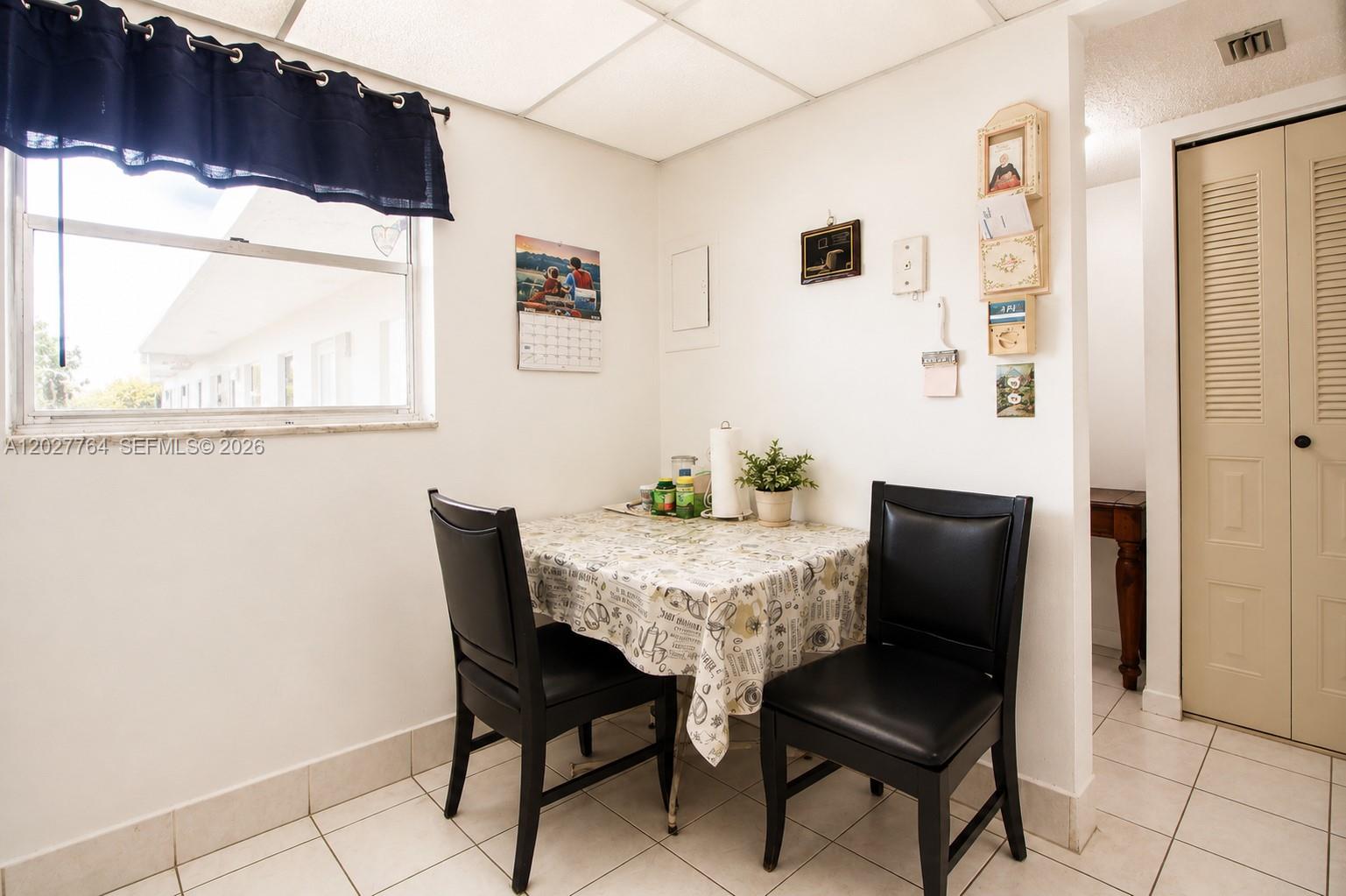 HOLIDAY SPRINGS VILLAGE 3 - Residential