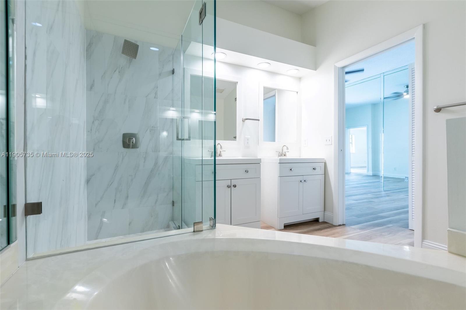 LAS VERDES CONDO - Residential