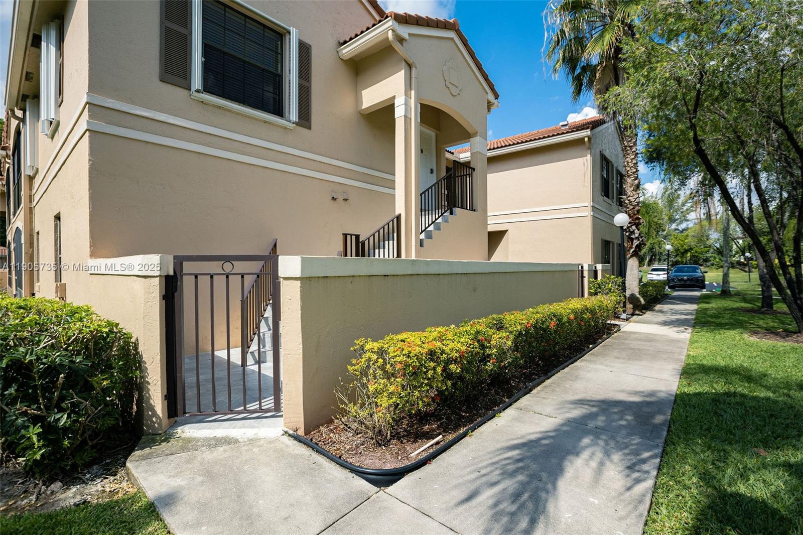 LAS VERDES CONDO - Residential