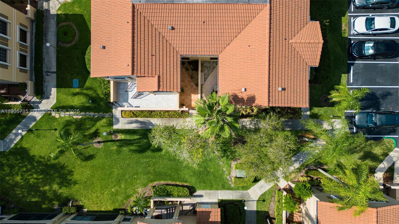 LAS VERDES CONDO - Residential