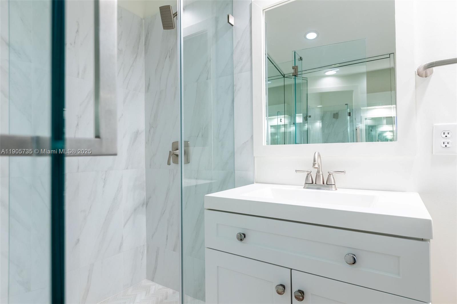 LAS VERDES CONDO - Residential