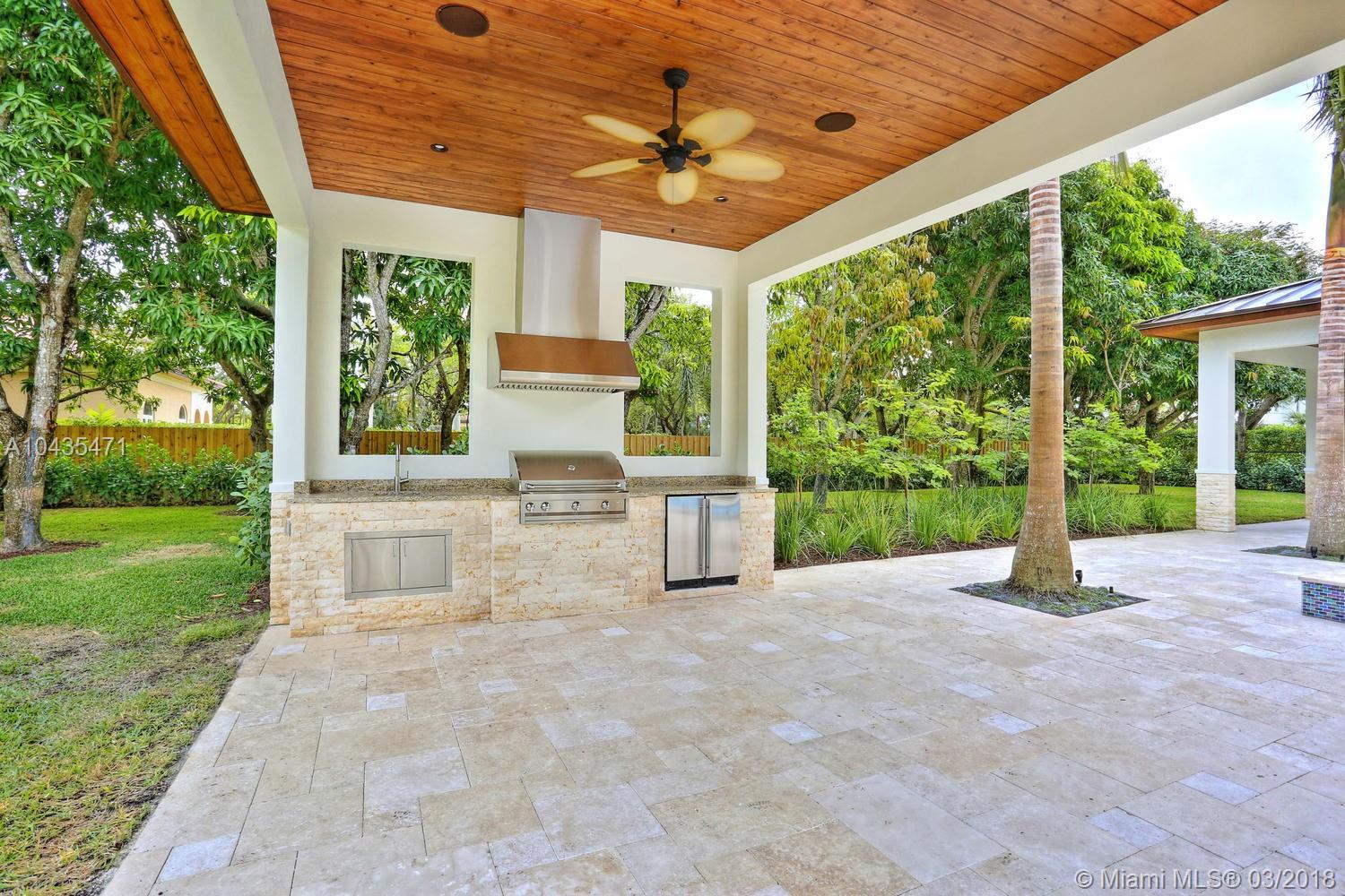 pinecrest - Residential