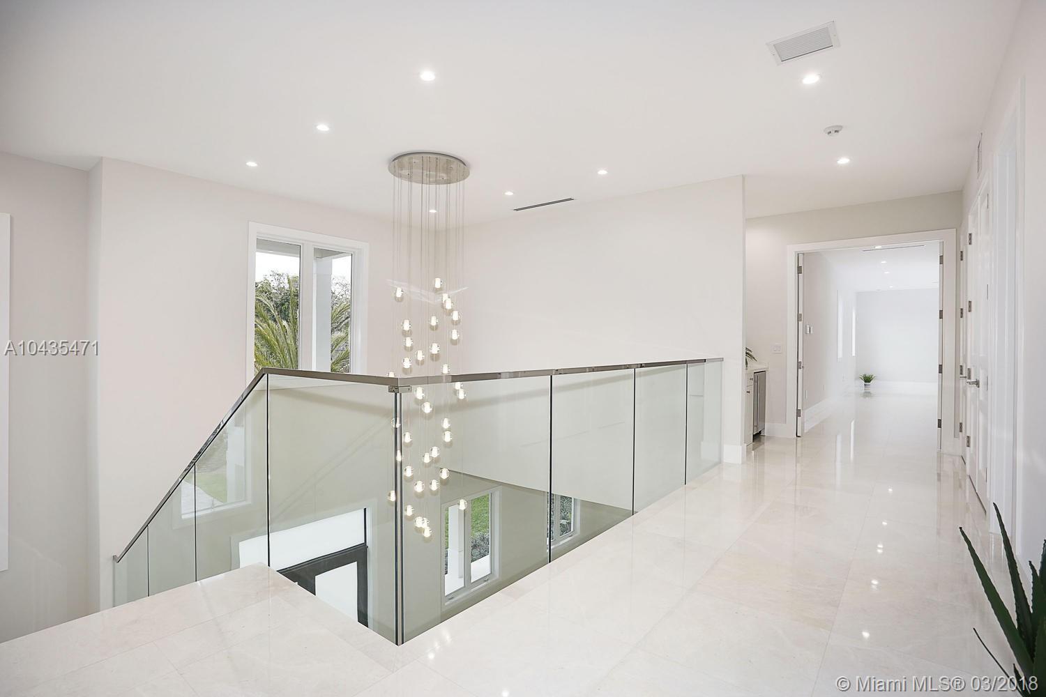 pinecrest - Residential