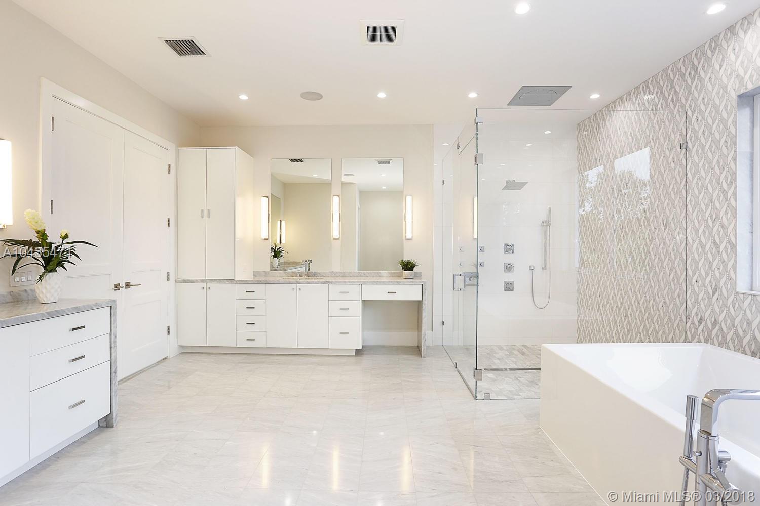 pinecrest - Residential
