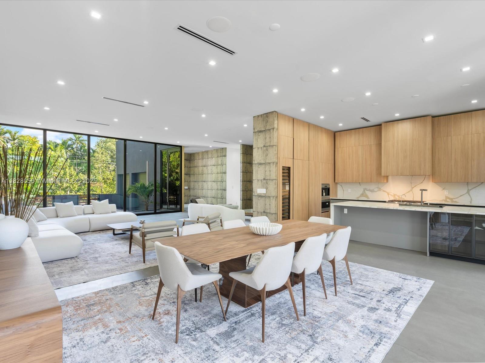 BISCAYNE HEIGHTS - Residential