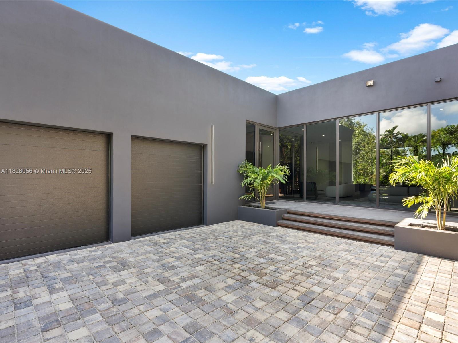 BISCAYNE HEIGHTS - Residential