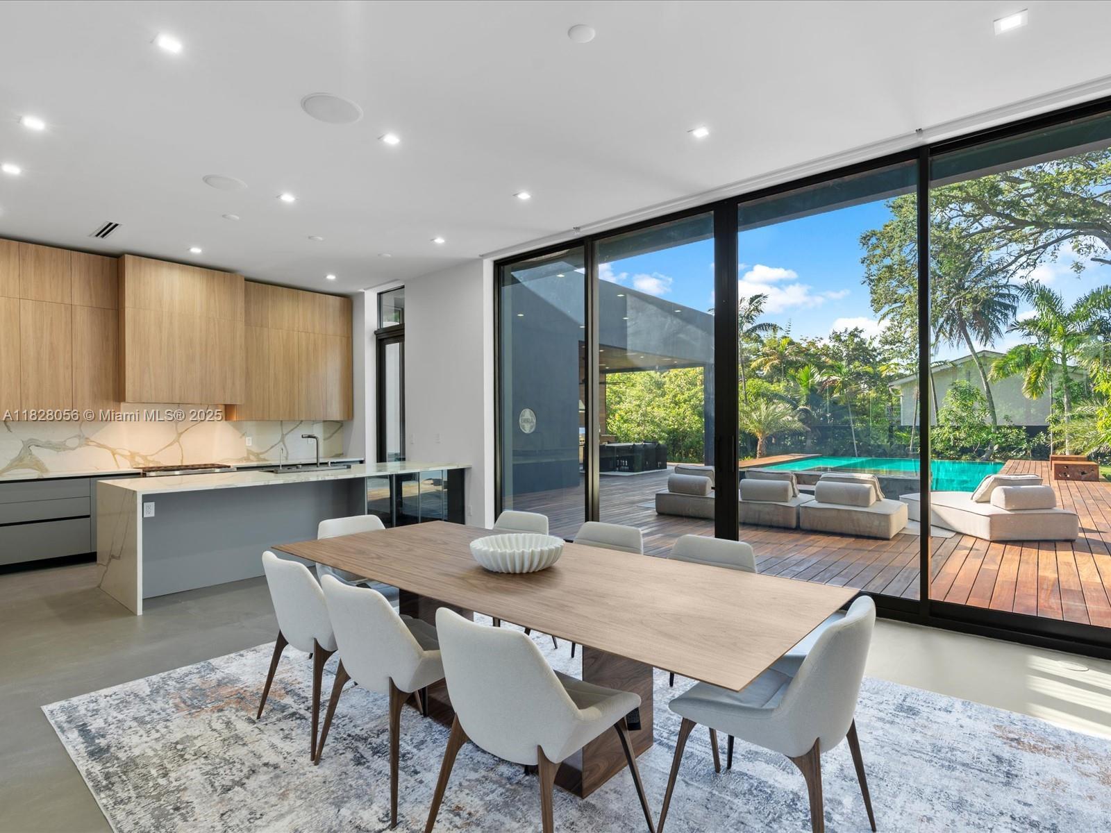 BISCAYNE HEIGHTS - Residential