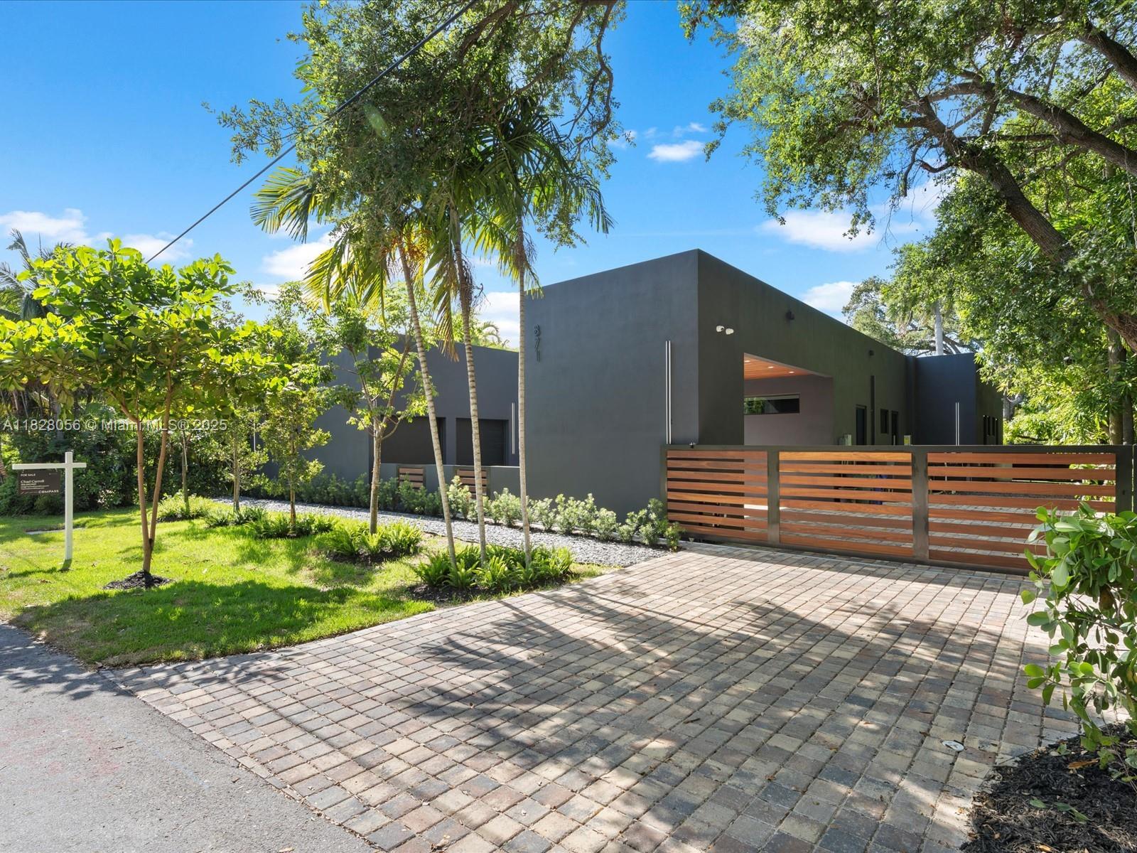BISCAYNE HEIGHTS - Residential
