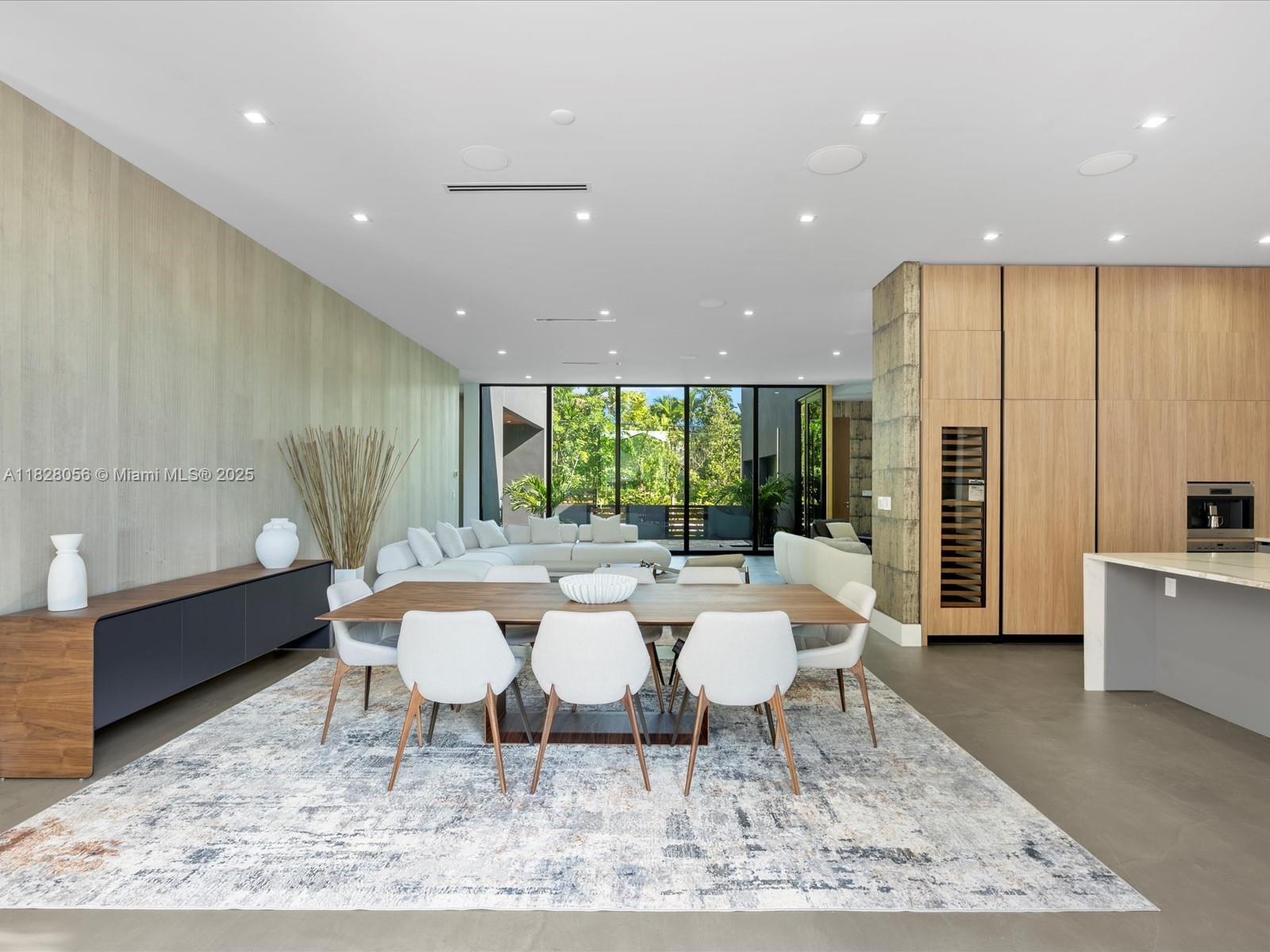 BISCAYNE HEIGHTS - Residential