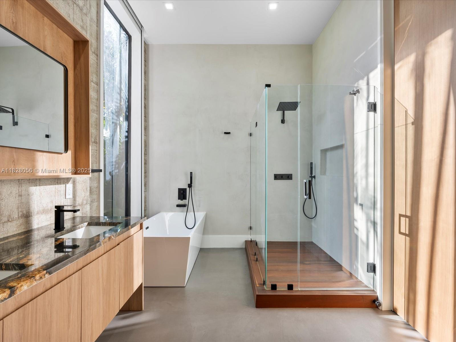 BISCAYNE HEIGHTS - Residential