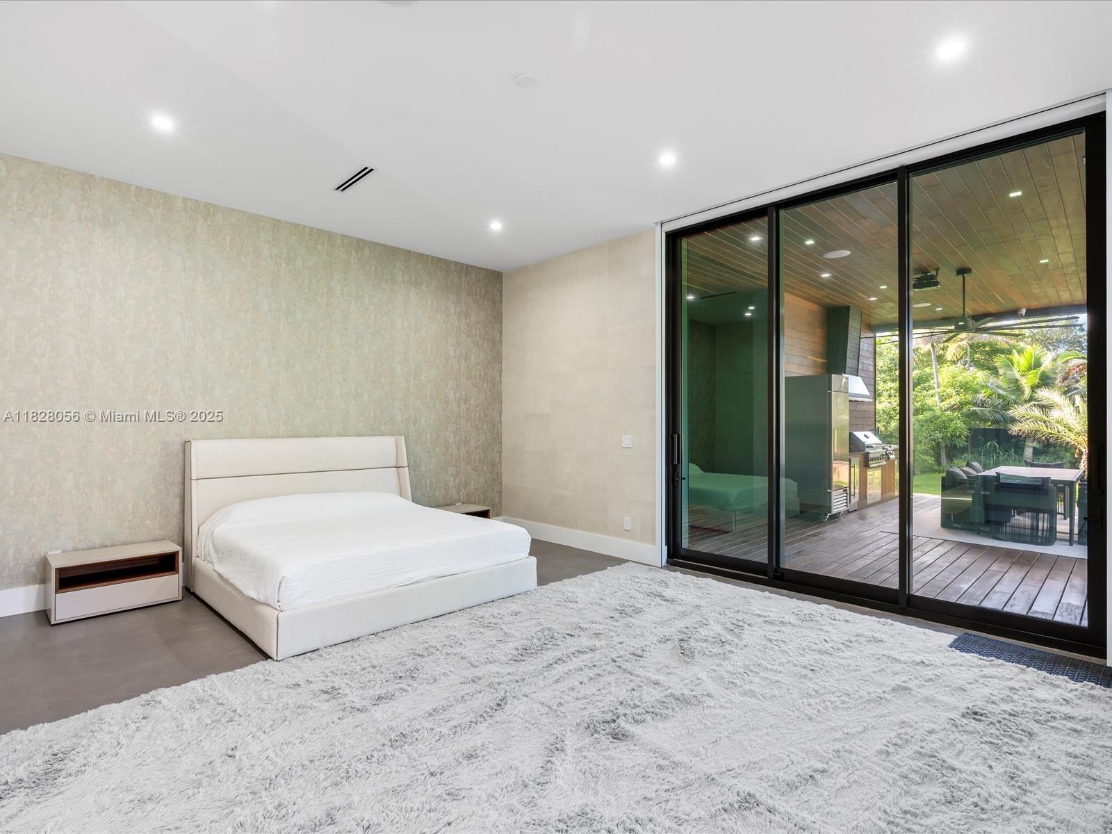 BISCAYNE HEIGHTS - Residential