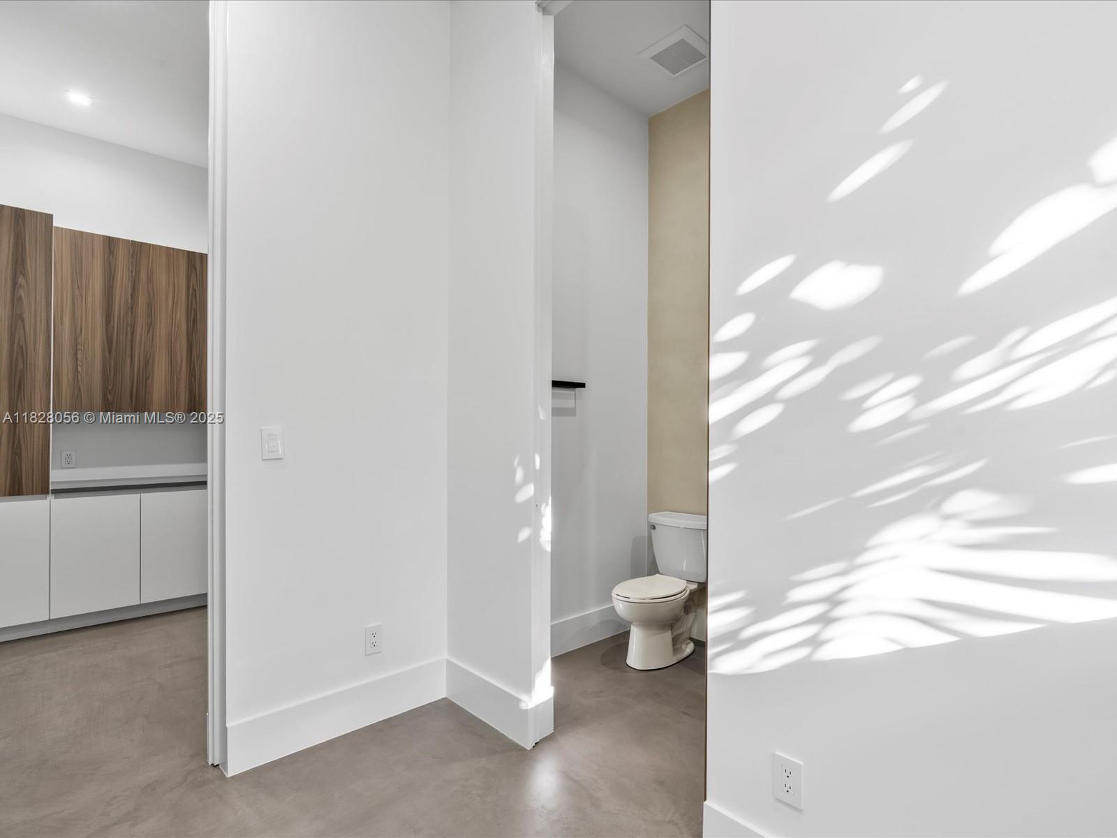 BISCAYNE HEIGHTS - Residential