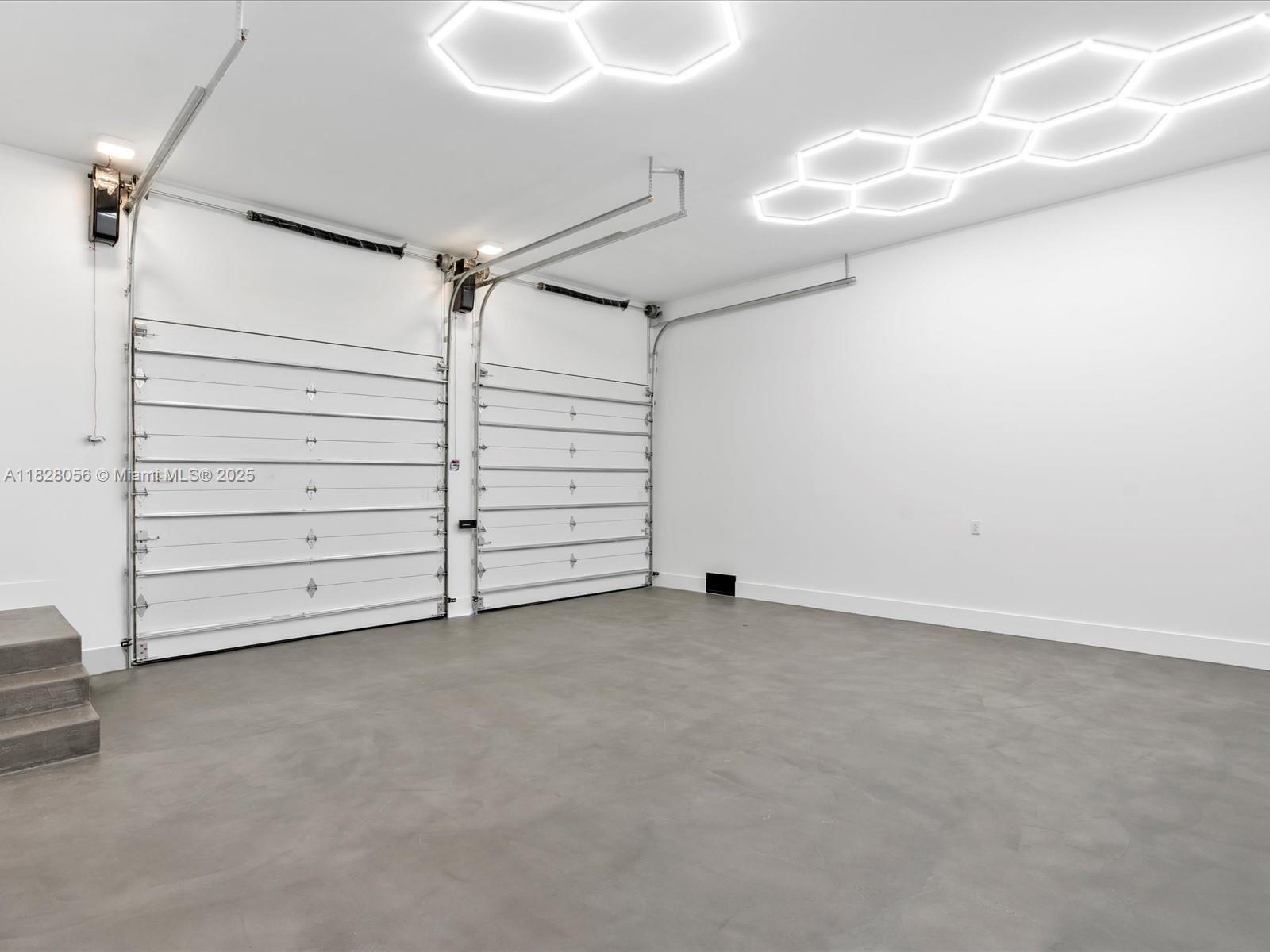 BISCAYNE HEIGHTS - Residential